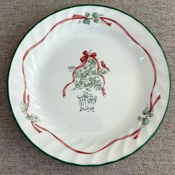 Corelle by Corning 10" Dinner Plates - Callaway Holiday Collection Made in USA - Picture 1 of 4